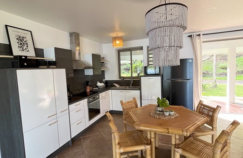 Huahine House | Blue Coral House, Luxury waterfront, Huahine