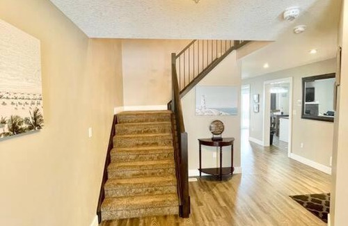 Grand Bend House | Blue Coral Peaceful Cottage Getaway