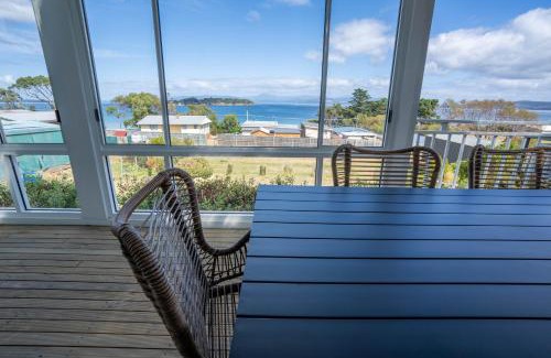Alonnah House | Blue Cottage Bruny Island