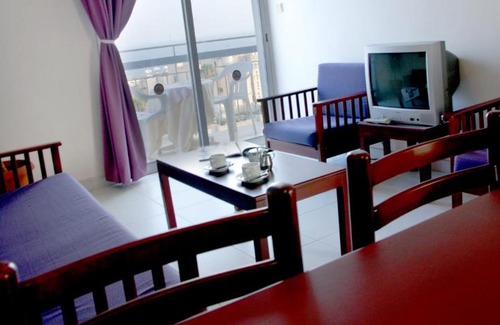 Agios Tychon Apartment | Blue Crane Hotel Apts