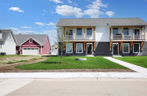 Ottawa House | Blue Dog Landing | 3 Bed, 3.5 Bath