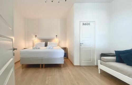 Vagia Apartment | Blue Dolphin Studios and Apartment