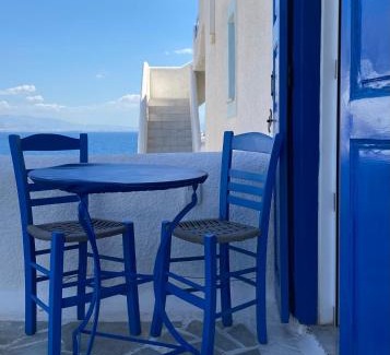 Vagia Apartment | Blue Dolphin Studios and Apartment