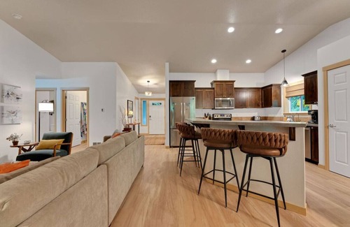 Neahkahnie Beach House | Blue Drift Escape Family Retreat