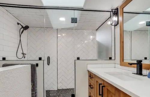 Arvada Plaza Area House | Blue Haven in Olde Town Arvada!