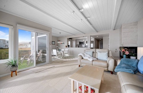 San Simeon Condo | Blue Haven-Oceanfront Stay Near Cambria & Beaches