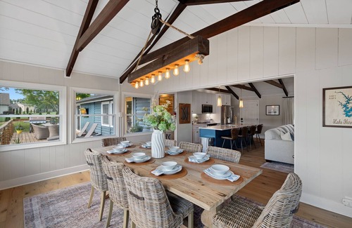 Lake Norman of Catawba House | Blue Heaven by SoCharm | Hot Tub with Great Views