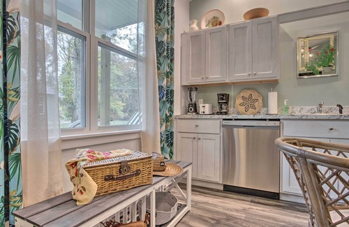 Brodheadsville Cottage | ‘Blue Heron’ Brodheadsville Cottage: Hike & Ski!