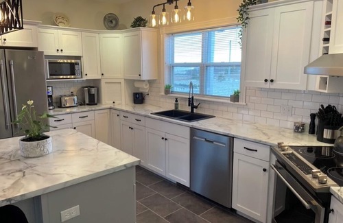Springbrook House | Blue Heron House - a beautiful waterfront property near Cavendish