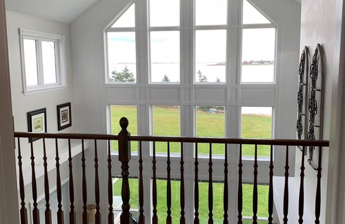 Springbrook House | Blue Heron House - a beautiful waterfront property near Cavendish