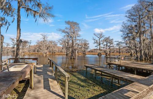 Uncertain House | Blue Heron Lakefront, Caddo Late