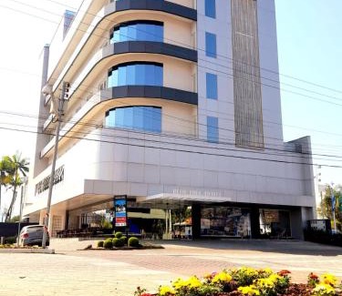 Timbo Hotel | Blue Hill Hotel