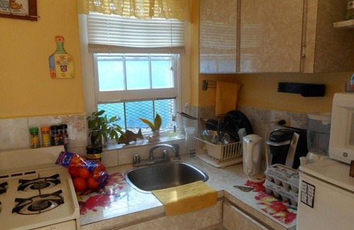 Hamilton House | Blue Horizon Guest House - Room # 6