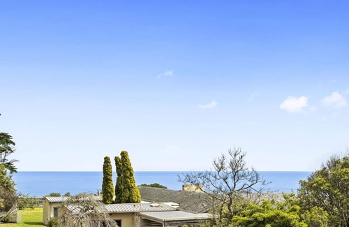 Mount Eliza House | BLUE HORIZON - MT ELIZA