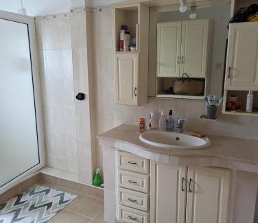 Blue Bay House | Blue Jays Holiday Home - 3 bedrooms