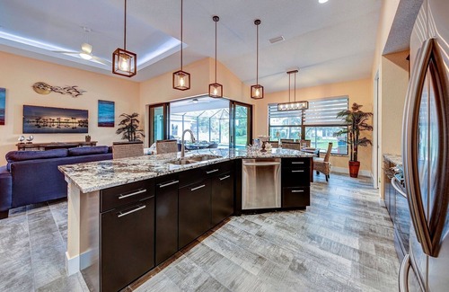 White Marsh House | Blue Lagoon | Pool | Spa | Lounge