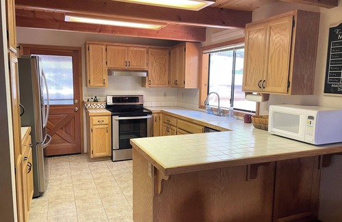 Arnold House | Blue Lake Springs Cabin with Pool Access