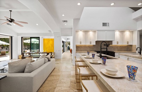 The Mesa House | 'Blue Lotus Villa' Half Acre in The Mesa