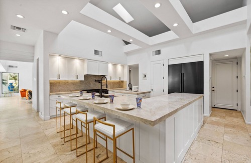 The Mesa House | 'Blue Lotus Villa' Half Acre in The Mesa