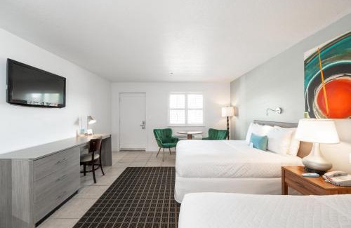 Uptown - Upper Duval Hotel | Blue Marlin Motel