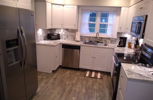 Clayton Apartment | Blue Moon Vacation Rentals Downtown Clayton