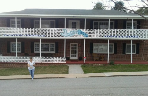 Clayton Apartment | Blue Moon Vacation Rentals Downtown Clayton