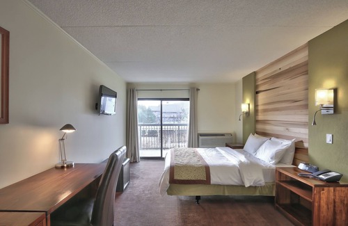 The Blue Mountains Hotel | Blue Mountain Resort Inn