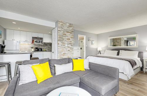 Craigleith Apartment | Blue Mountain Hideaway at North Creek Resort