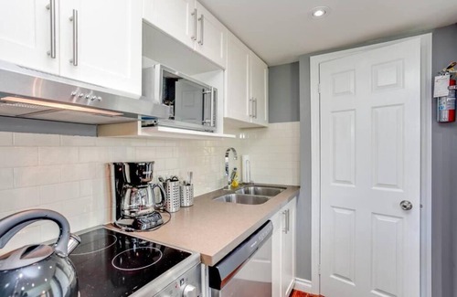 Craigleith Apartment | Blue Mountain Luxury Studio