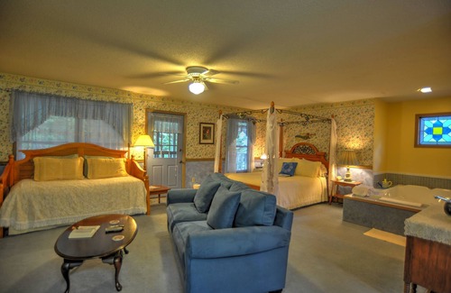 Sevierville Bed & Breakfast | Blue Mountain Mist Country Inn & Spa