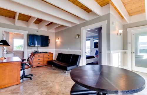 Cape Meares House | Blue Ocean Beauty