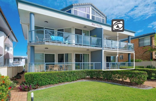 Yamba Apartment | Blue Pacific 2 offering stunning ocean views