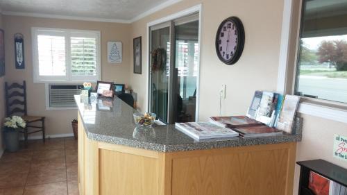 Panguitch Hotel | Blue Pine Motel