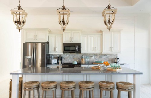 William's Town Villa | Blue Reef Villa, New build located on one of Little Exuma's Lazy Rivers!