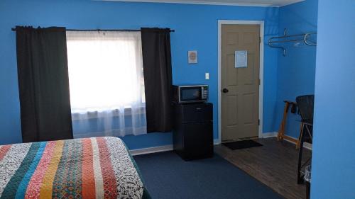 Moriah Center Hotel | Blue Ridge Motel