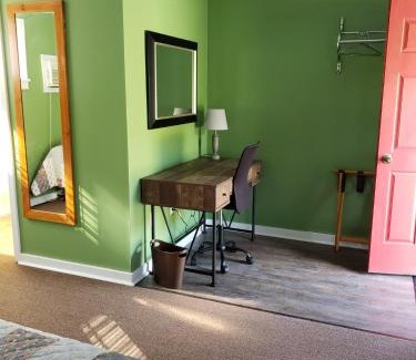 Moriah Center Hotel | Blue Ridge Motel