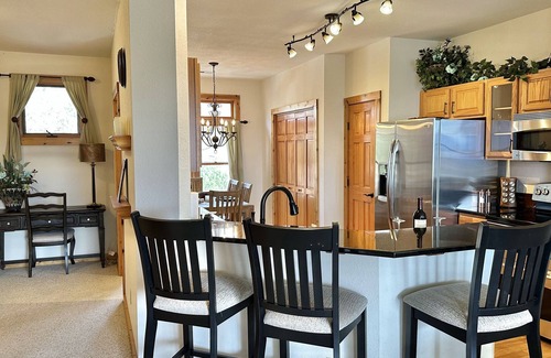 Mountain Air Condo | Blue Ridge Mountain Air Retreat with epic mountain views!