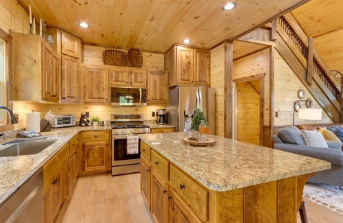 Epworth Cabin | Blue Ridge Vacation Rental w/Deck & Game Room!