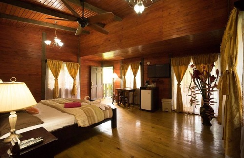 Guayabo Hotel | Blue River Resort & Hot Springs