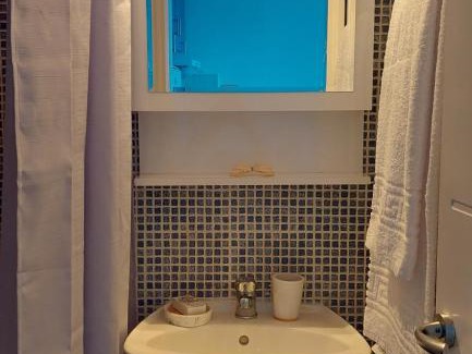 Pella Region Apartment | BLUE ROOM