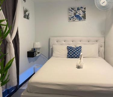 Bridgeport Bed & Breakfast | Blue Royalty