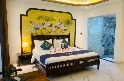 Huong Thuy House | Blue Sea Hue Hotel