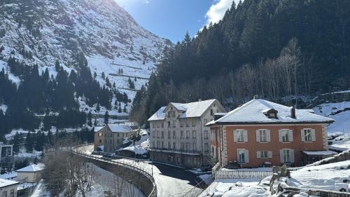 Goeschenen Bed & Breakfast | Blue Sky Apartments