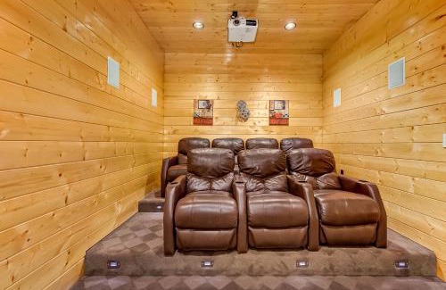 Maynardville House | Blue Sky Retreat