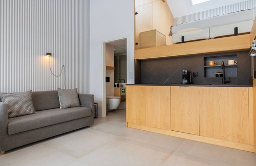 Corroios House | Blue Sky Villa 1 by LovelyStay