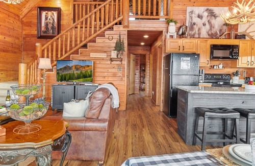 Overgaard Cabin | Blue Spruce Retreat