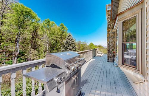 Waynesville House | Blue Spruce Retreat