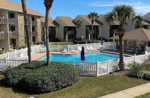 Miramar Beach House | Blue Surf 22, 2BR/2BA Townhouse, Seasonal Beach Service Included!