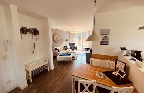 Born auf dem Darss Apartment | Blue - terrace, barbecue, dogs allowed, Baltic Sea 6km away, WLAN, bicycle shed
