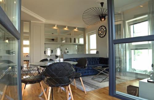 Torun Apartment | Blue Velvet Premium Apartments II